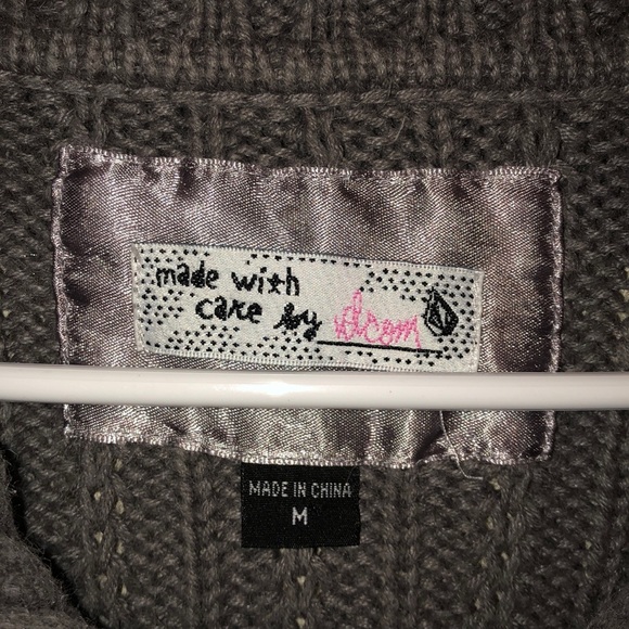 Volcom Cardigan - Picture 4 of 4